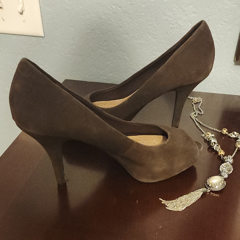 Rockport Suede Adiprene Heels By Adidas Size 10 4 Inch Heels NWOT